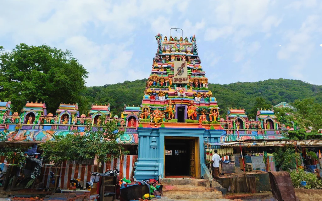 Pazhamudircholai Murugan Temple