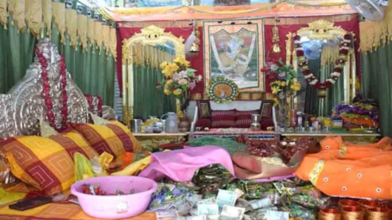 Nidhivan Temple